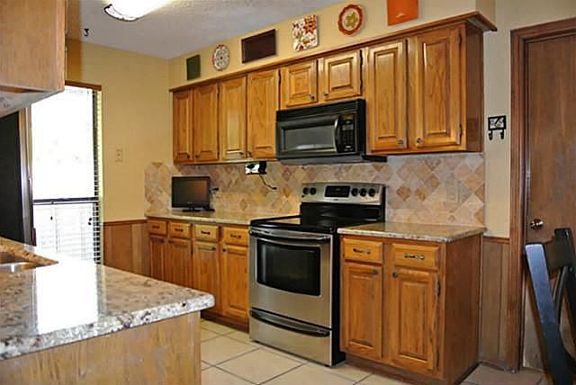 2nd image of 905 Tupelo Dr