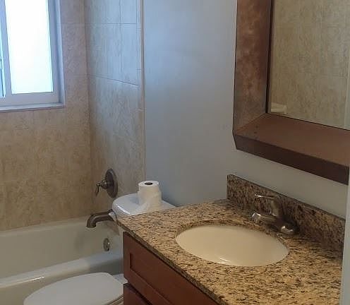 3rd image of 3221 NE 8th Ct APT 103