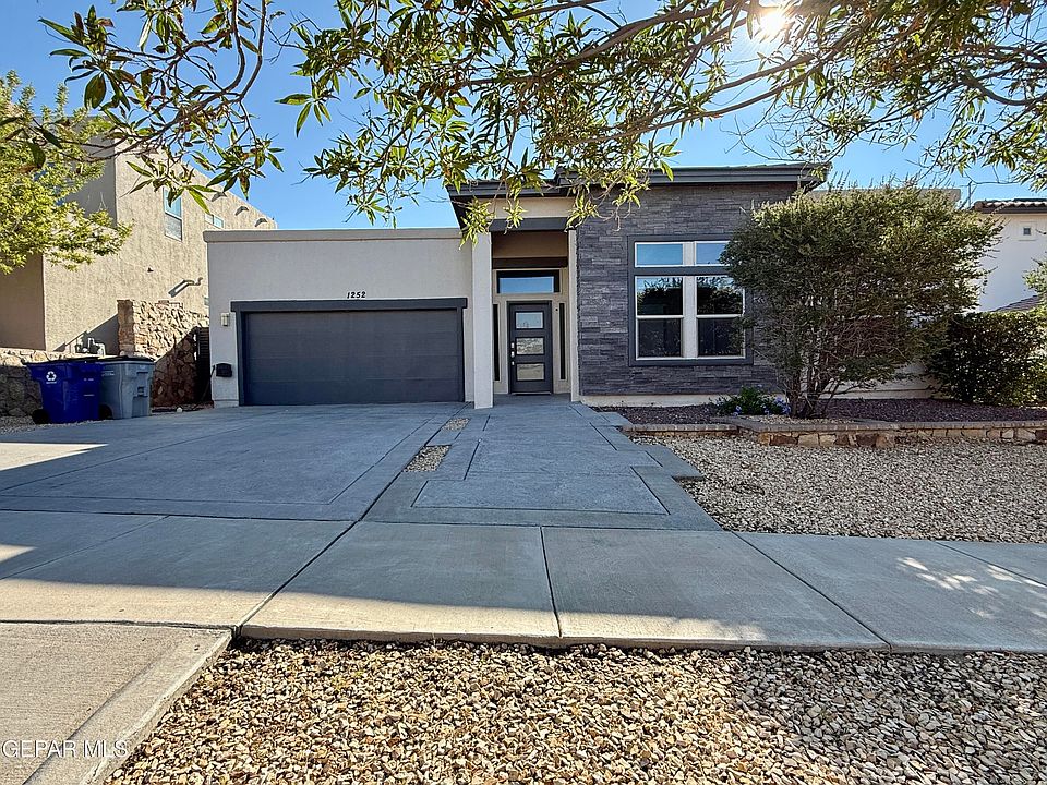 1st image of 1252 Desert Mirage Pl