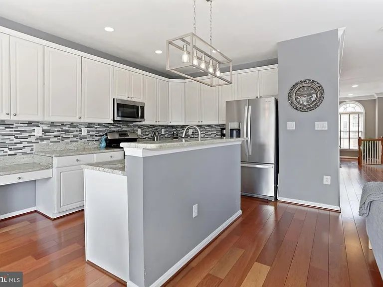 47675 Loweland Ter — Photo 10