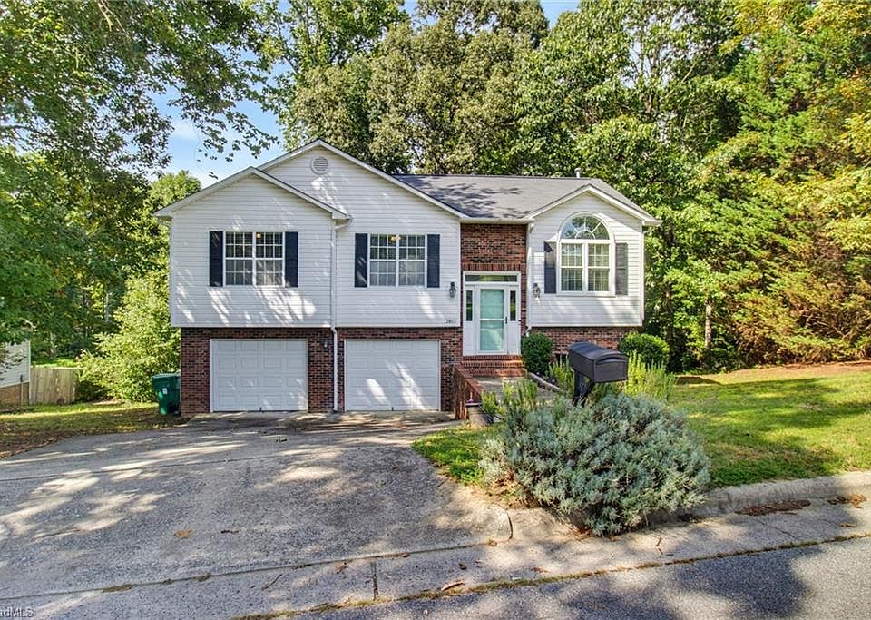 1st image of 3913 Landover Dr