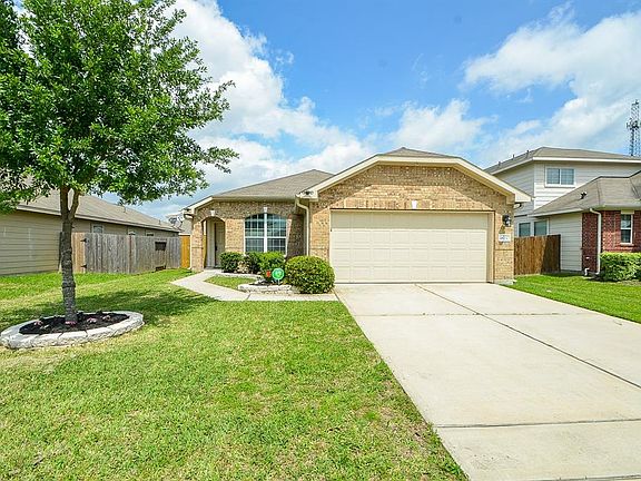 2nd image of 1523 Blossom Ln