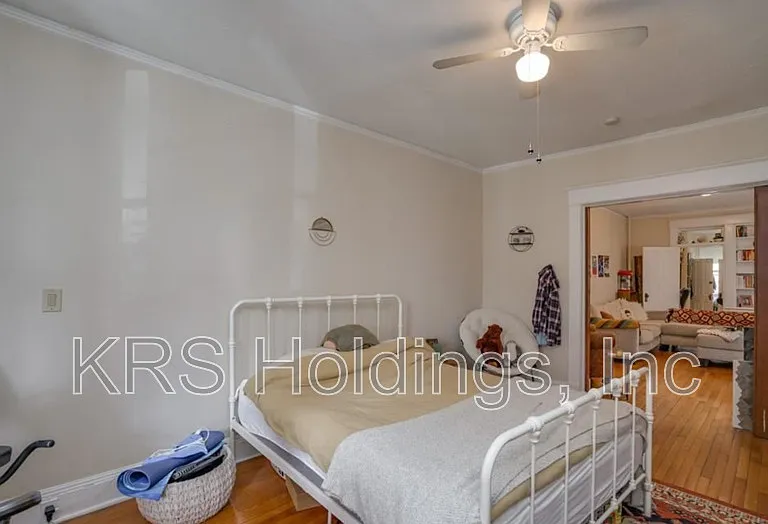 726 W Princess Anne Rd #1 — Photo 11