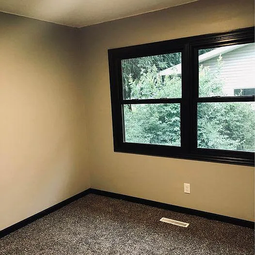 4101 S Downing Ave — Photo 13