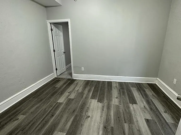 1311 W Roosevelt Blvd #3 — Photo 4