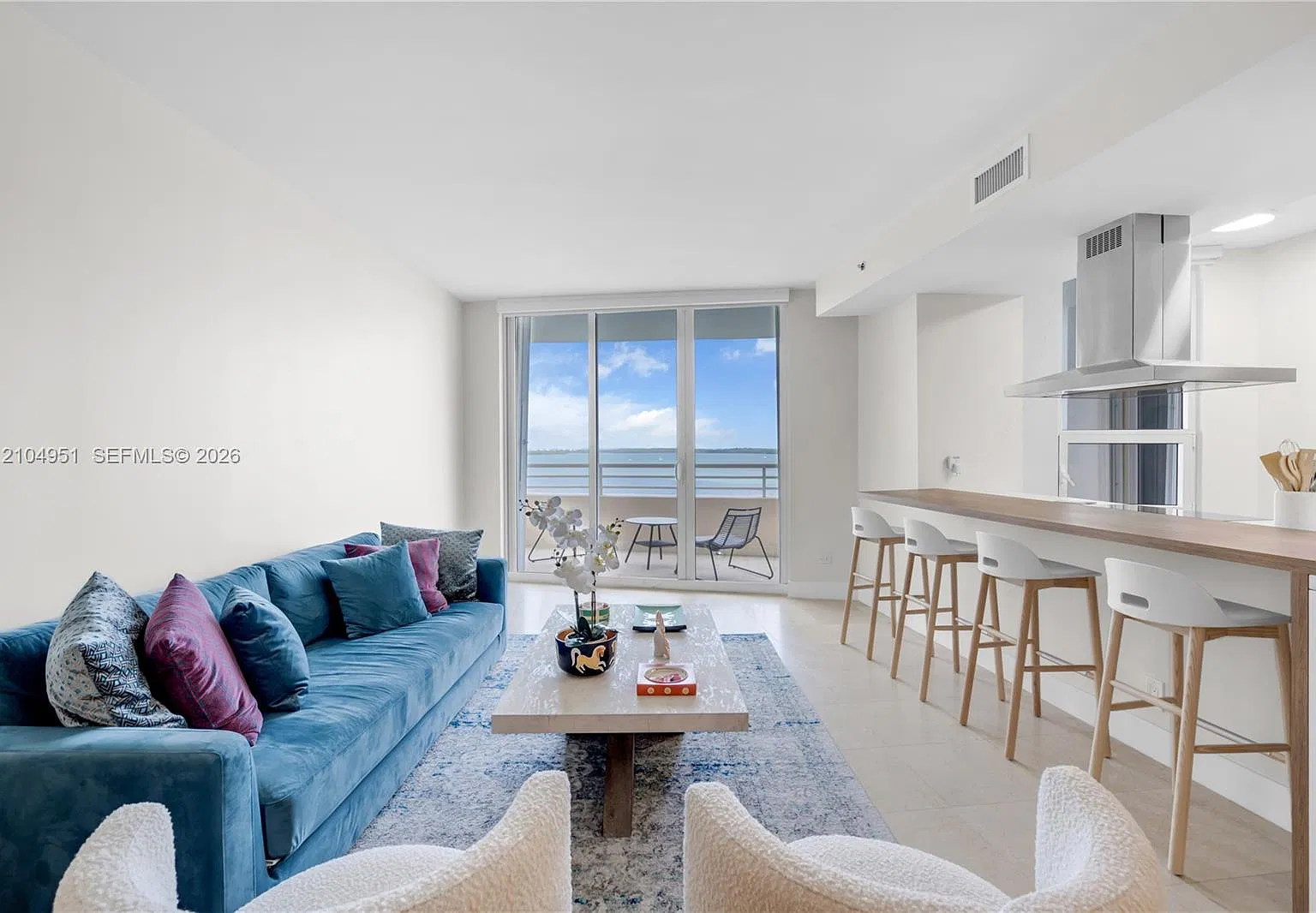 808 Brickell Key Dr — Photo 4