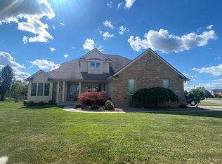 5800 Red Leaf Ln, Monclova, OH