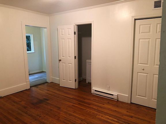 2nd image of 518 E Manning St #4