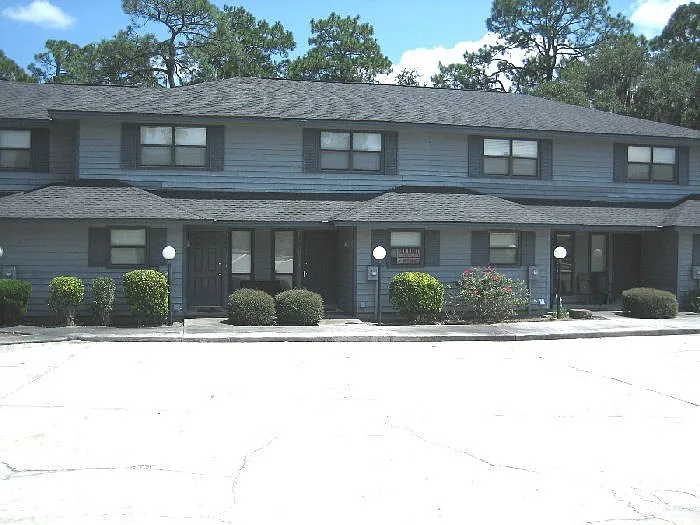 5267 Old US Highway 41 S