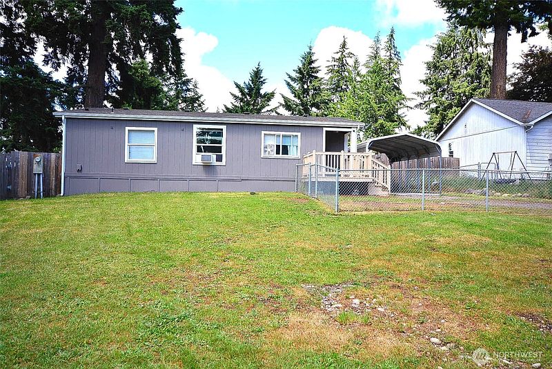 2nd image of 8917 Mulberry Court SE