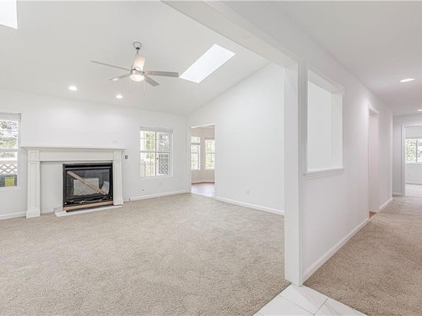 4323 S Megan Ct APT 7, Independence, MO 64055