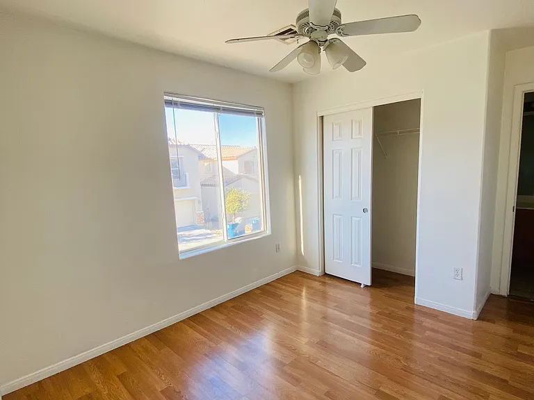 5619 Moccasin Point St — Photo 9