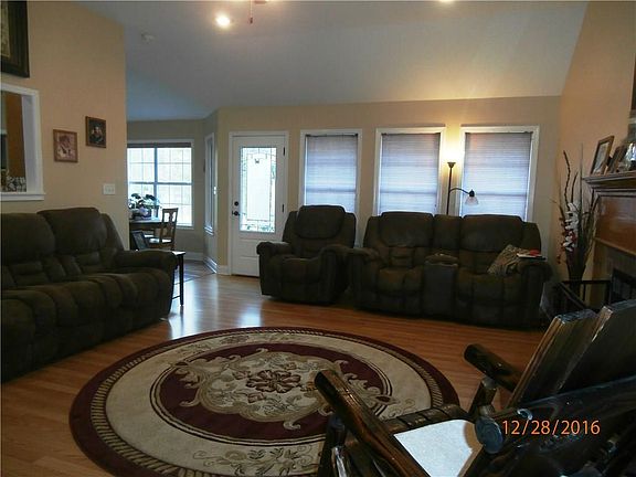 4th image of 2770 Shadowood Dr