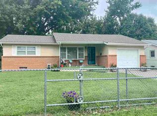 1352 Fogarty Dr, Junction City, KS 66441