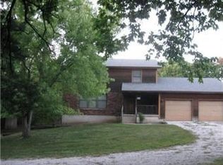 28444 W 85th Ter, De Soto, KS 66018