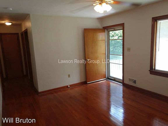2nd image of 4044 Michigan Ave NW