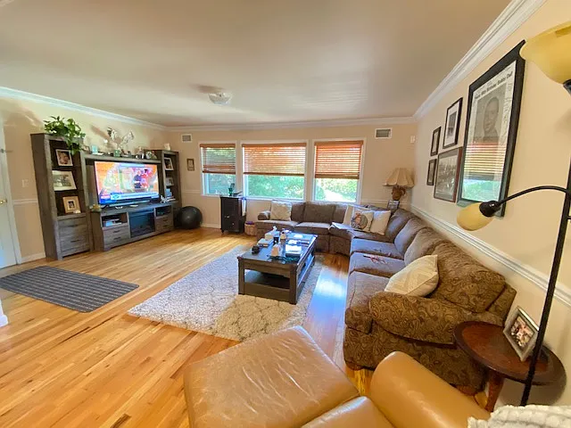 18 Hillcrest St #2 — Photo 20