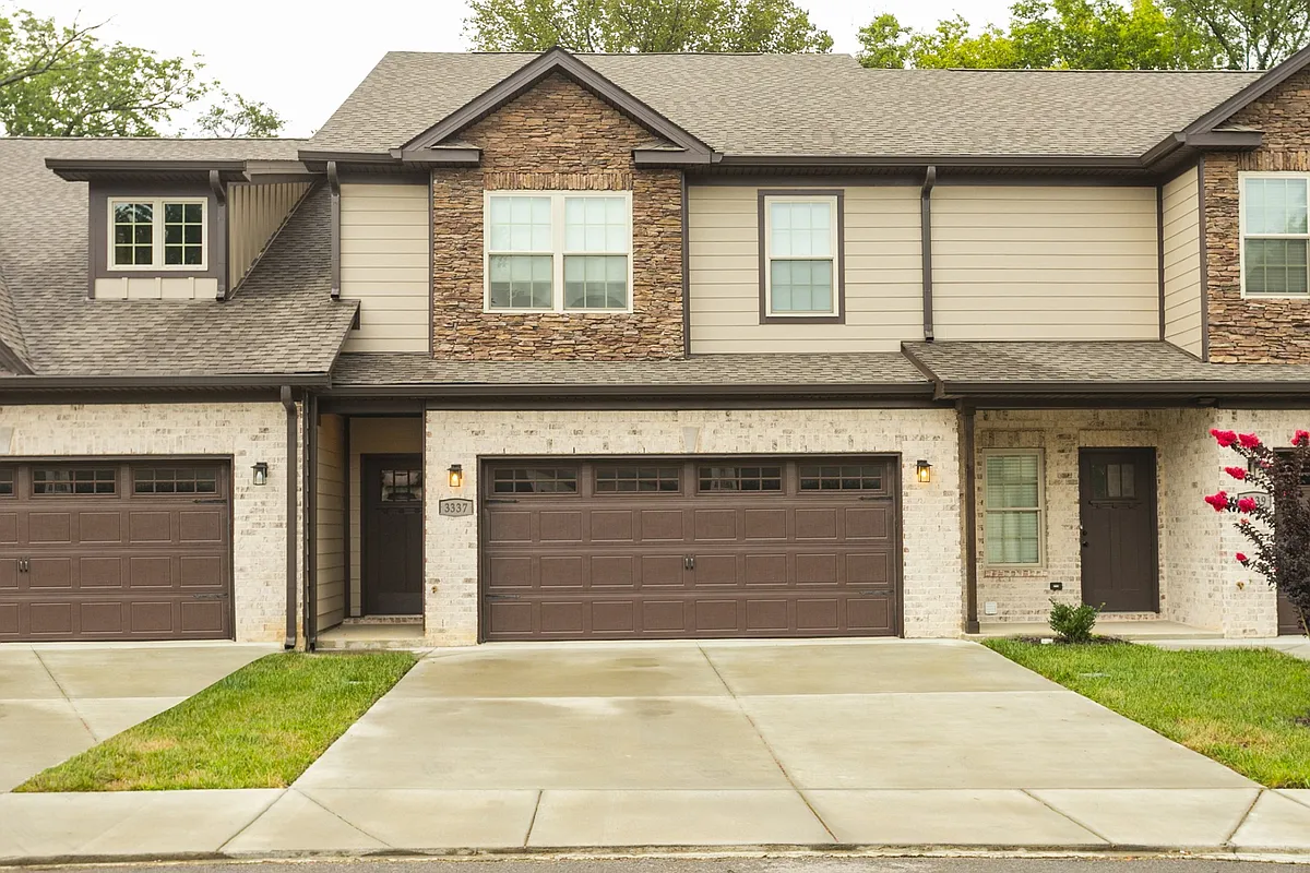 Building Photo - 3337 Alta Ln