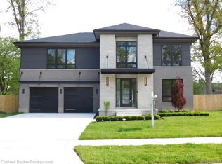 1938 Pembroke Rd, Birmingham, MI 48009