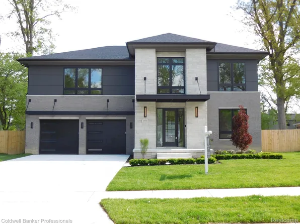 1938 Pembroke Rd, Birmingham, MI 48009