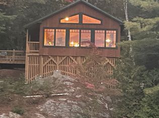 215 Wigmore Ln, Saranac Lake, NY 12983