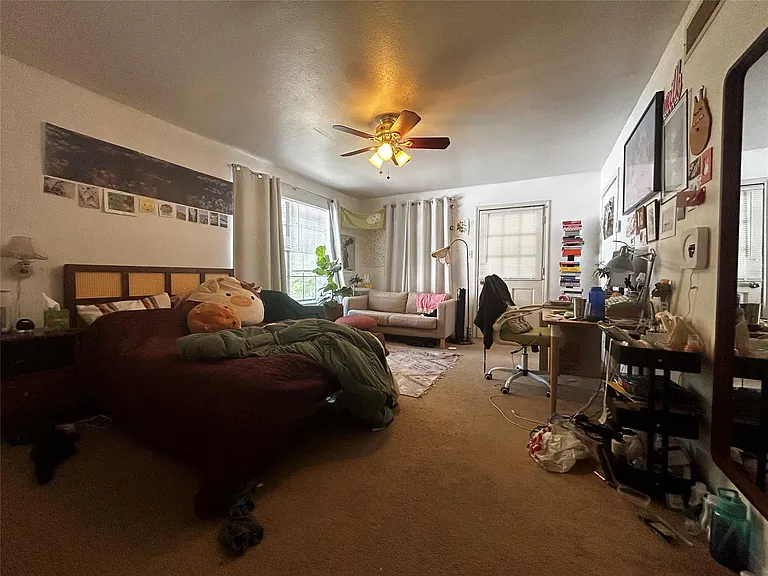 4511 Avenue B #B — Photo 9