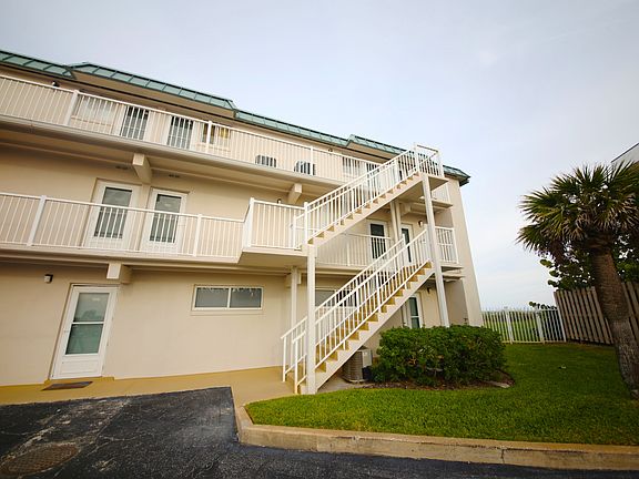 2nd image of 4849 Saxon Dr APT A212