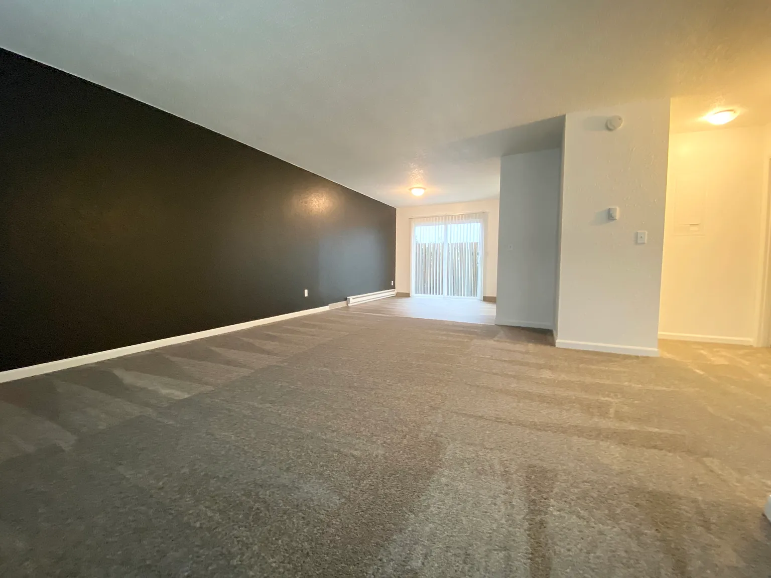JamesTown Townhouses — Photo 1