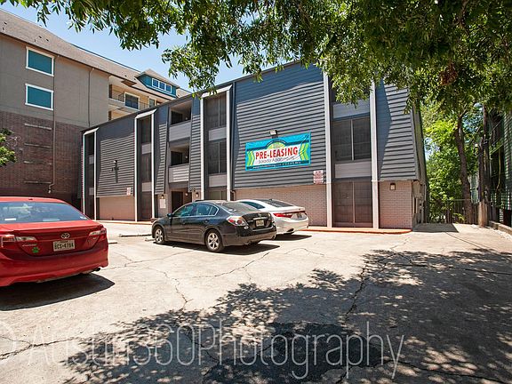 4th image of 2704 Salado St #8g2c245ap