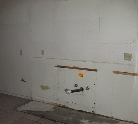 3rd image of 860 W Calle Chico