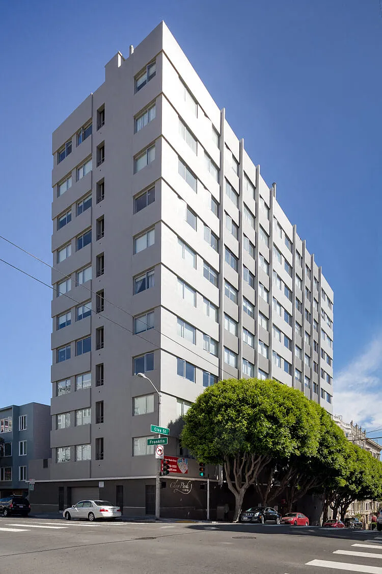 Clay Park Tower Apartments — Photo 1