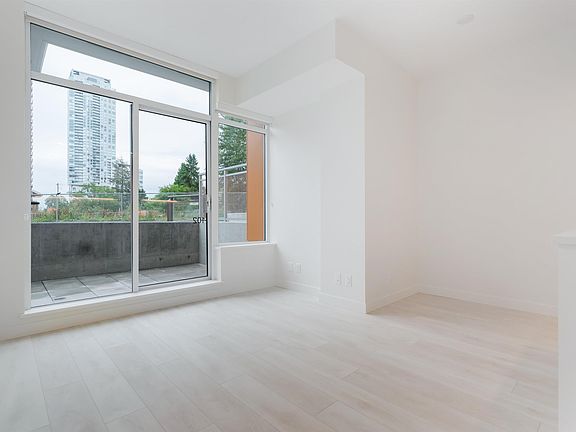 3rd image of 13318 104th Ave #102