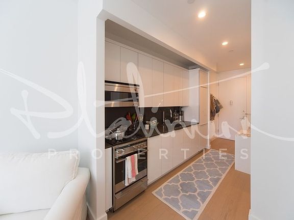 5th image of 180 Water St APT 1005