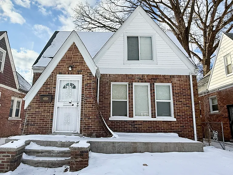 18121 Bentler St — Photo 1