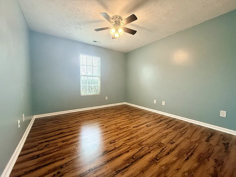 1928 Sir Michael Dr — Photo 12