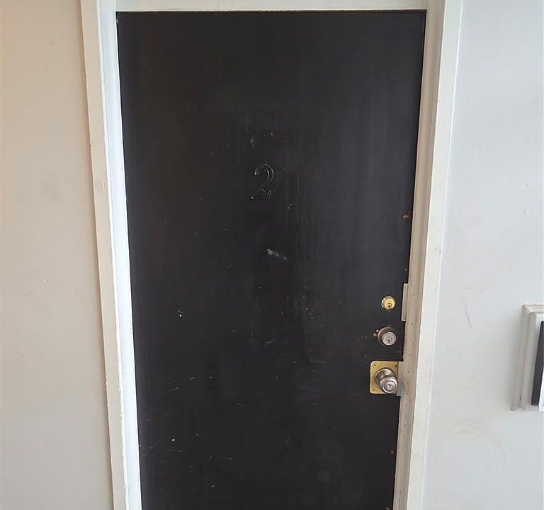 1st image of 15080 Greenfield Rd