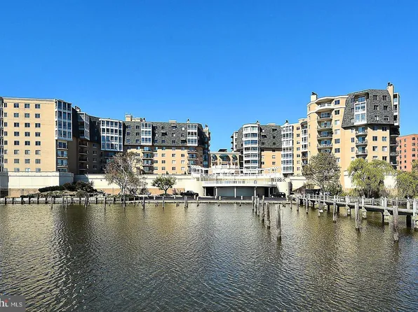 1250 S Washington St Unit 819, Alexandria, VA 22314