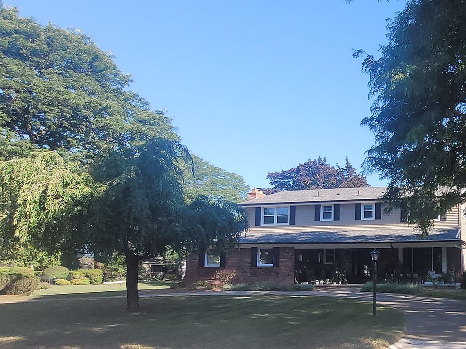 1st image of 22740 Glastonbury Gate St