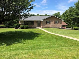 6736 Old Grange Rd, Slatington, PA 18080