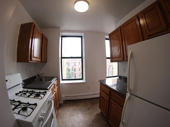 3rd image of 1230 Sheridan Ave #5G-1