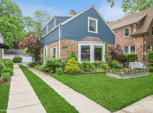 2107 Ewing Ave, Evanston, IL 60201