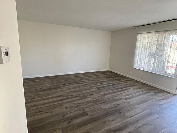 3rd image of 5613 Hoffman Ct #D