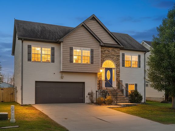 2nd image of 3597 Fox Tail Ct