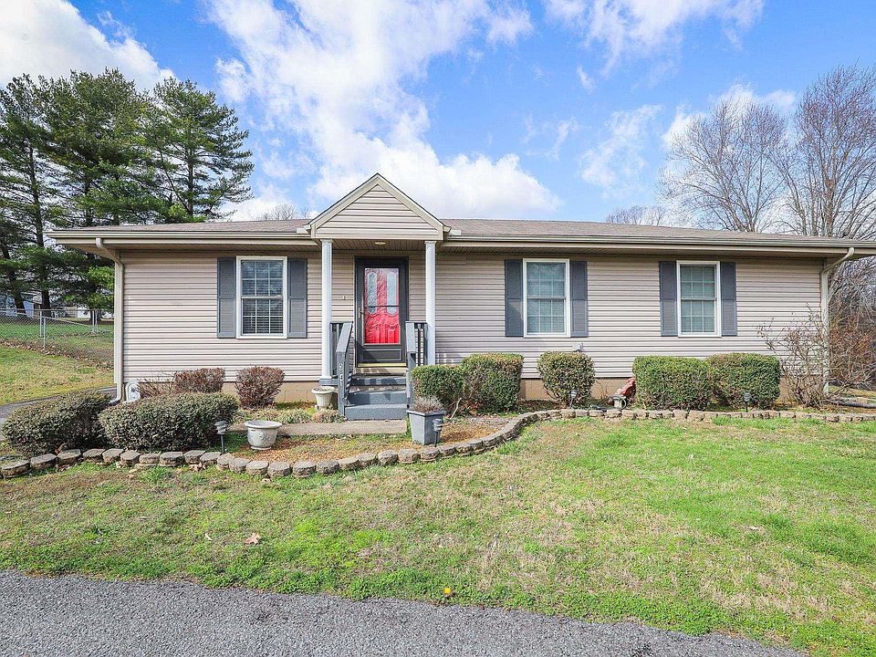 1st image of 5841 Oakwood Dr