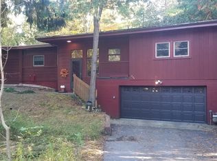 239 Park Rd, Two Rivers, WI 54241