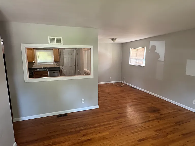 1131 Prigge Ave — Photo 7