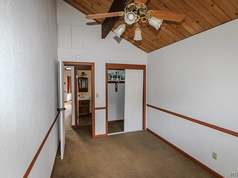 2084 8th Ln — Photo 13