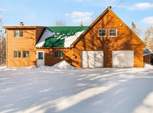 101 Momenee Ln, Pittsburg, NH 03592