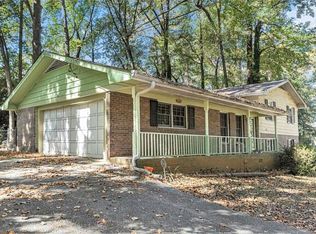 239 Hokes Pl SW, Lilburn, GA 30047