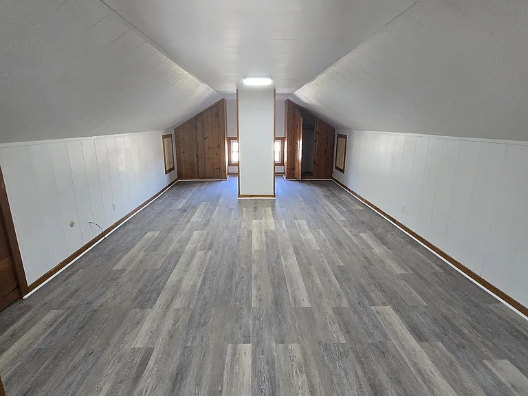 44 Waverly Ave — Photo 24